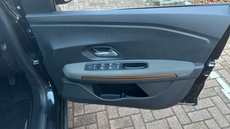 Dacia Sandero Stepway 1.0 TCe Prestige 5dr Bi Fuel Hatchback